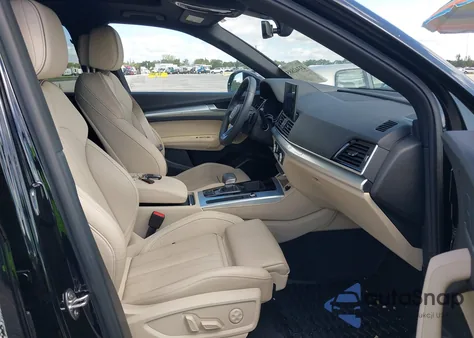 2024 Audi Q5 Prestige 45 Tfsi S Line Quattro S Tronic z USA, uszkodzony, nr VIN WA1FAAFY6R2121136